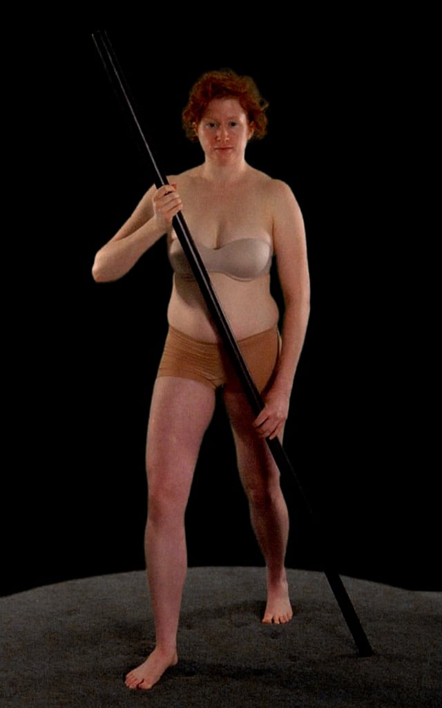 13 MARIELE stand staff 600x960b