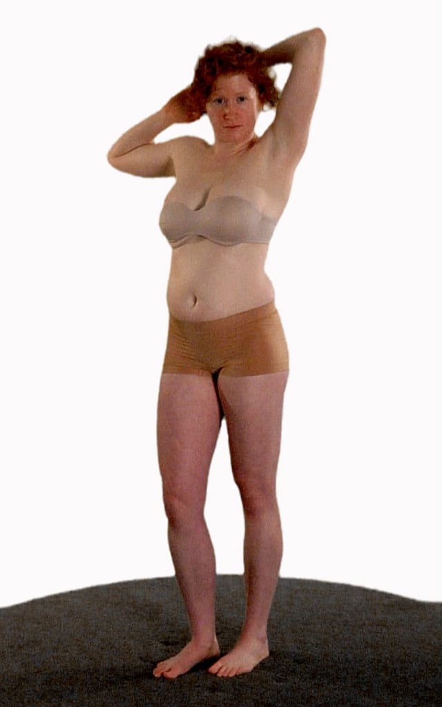 10 MARIELE stand HolyArmpit 600x960w