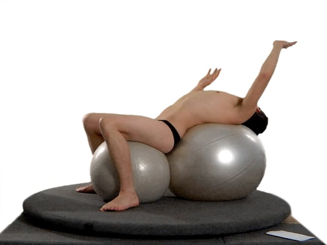 08 MIKE CrazyBalls 800x600w