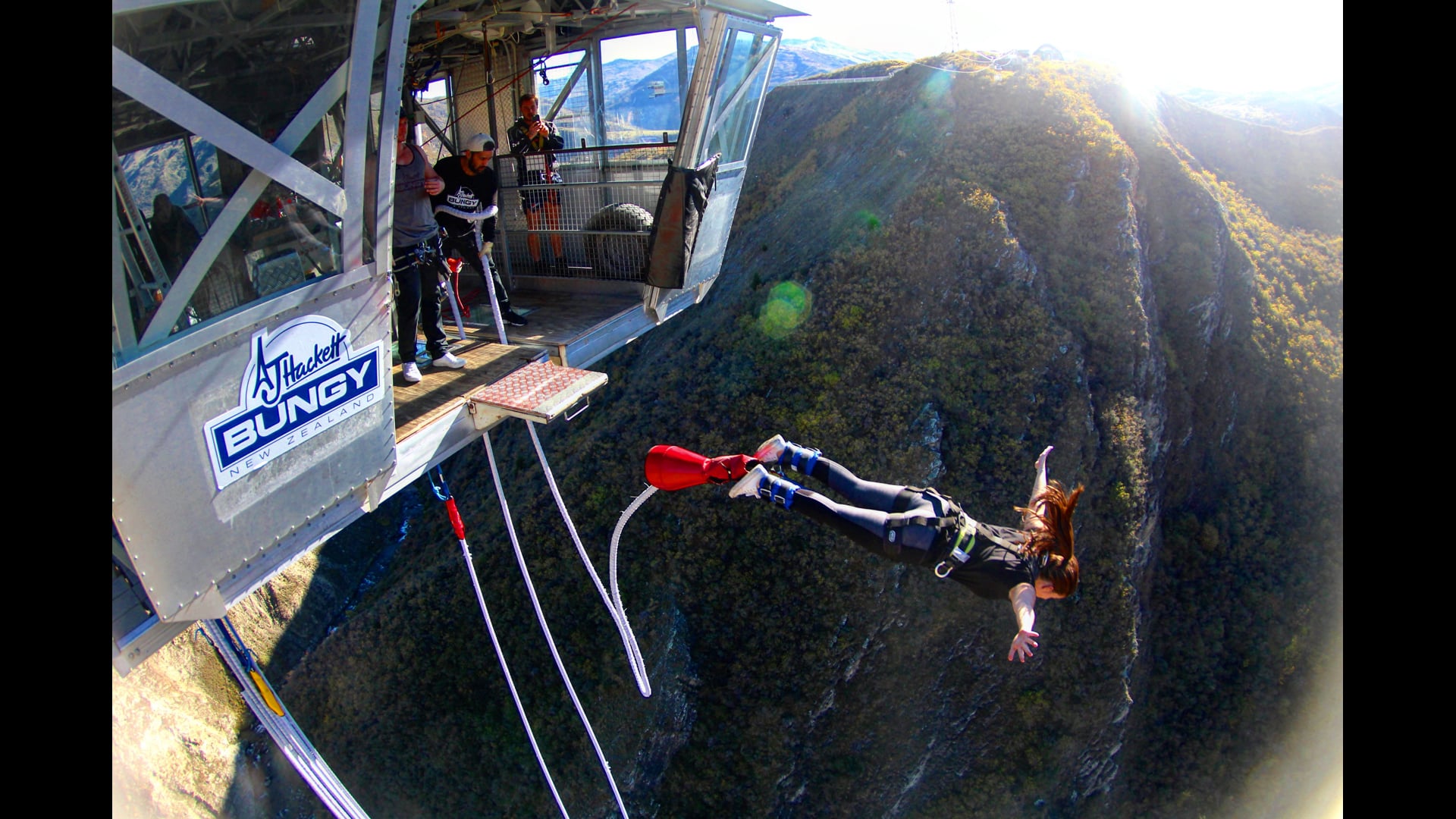 Skydiving vs Bungy Jumping