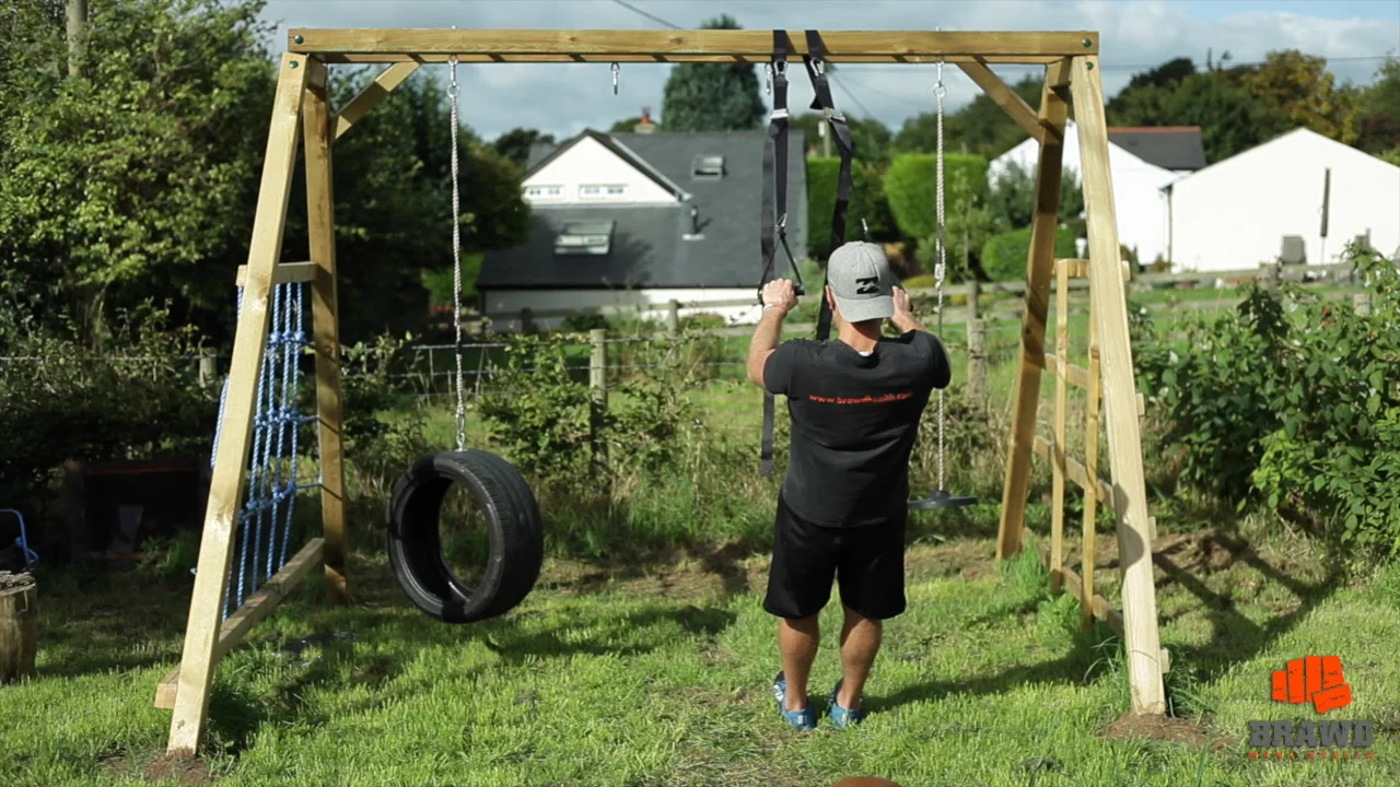 Suspension Trainer Close Grip Row on Vimeo