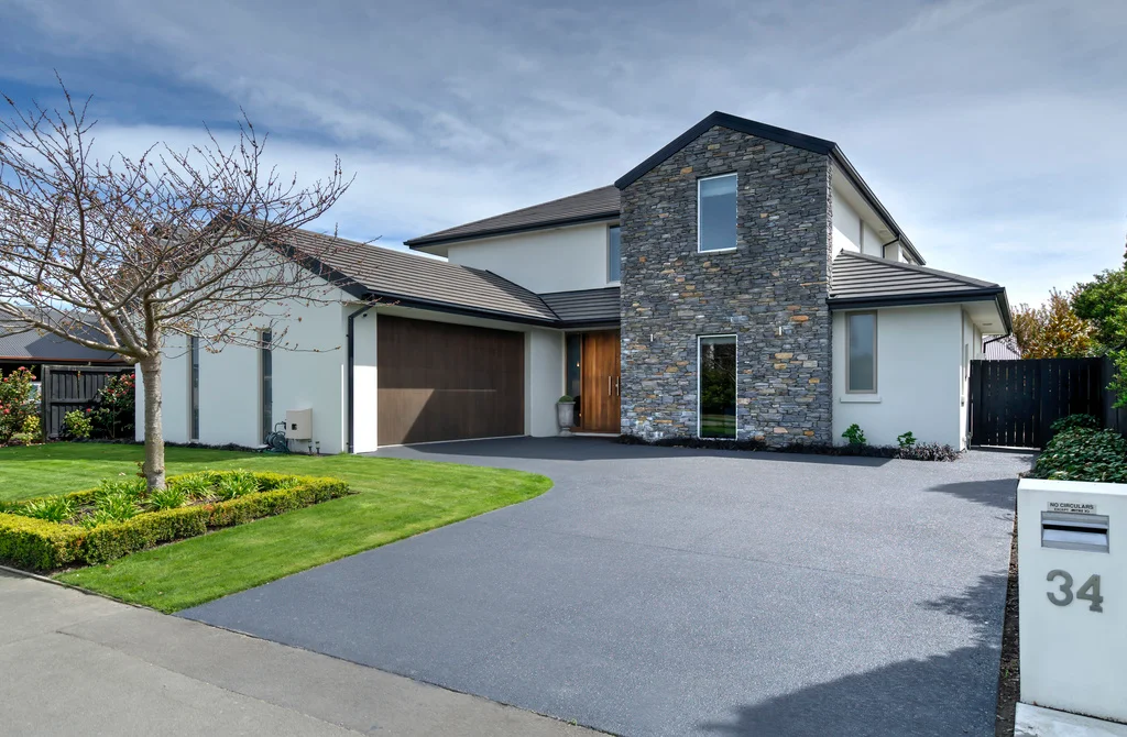 34 Millstream Drive, Northwood on Vimeo