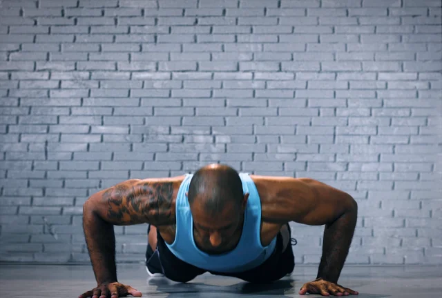 Tutorial: How to Perform An Explosive Push-Up