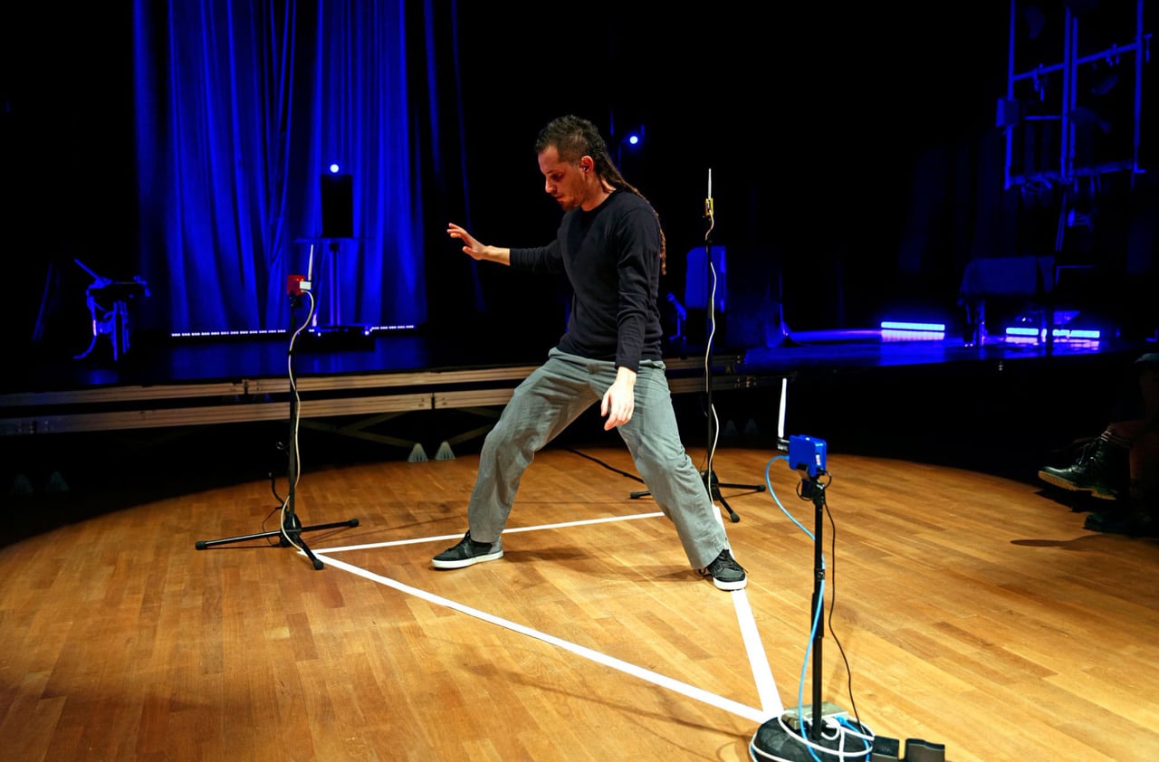Stelios Manousakis - Hertzian Field#2 @ ZKM GLOBALE 2016