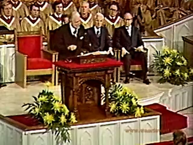 Jesus Watching Us Give