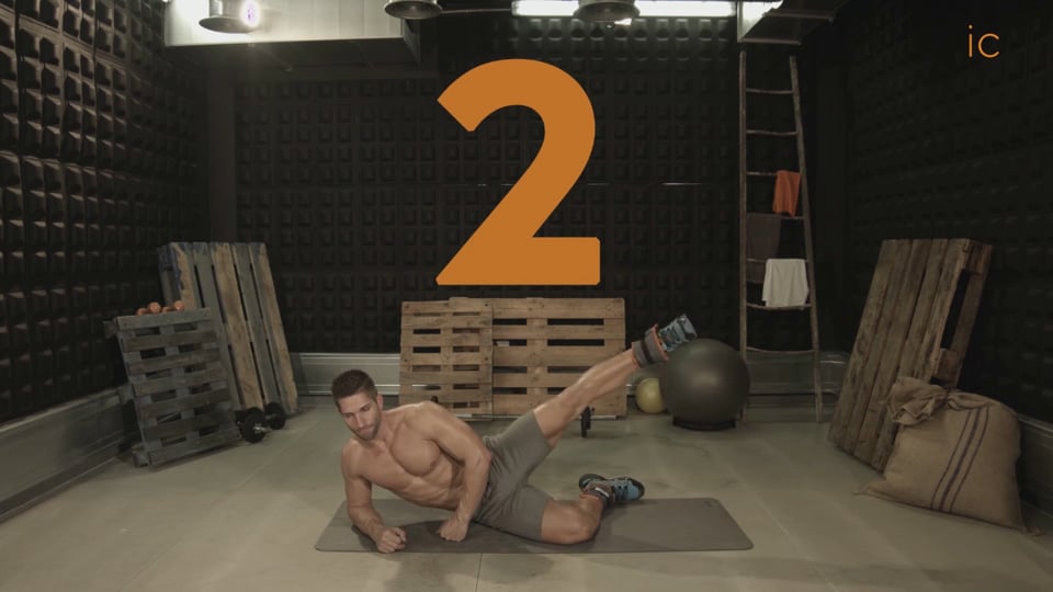 Patada Lateral con tobilleras 