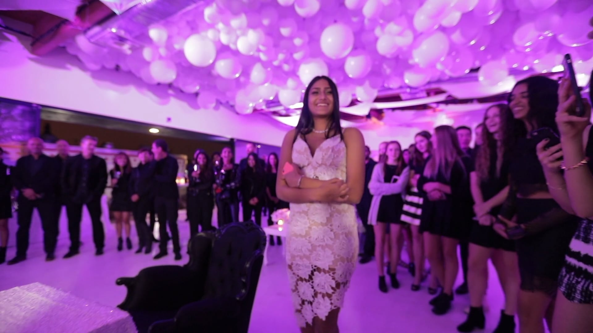 ALL WHITE SWEET 16
