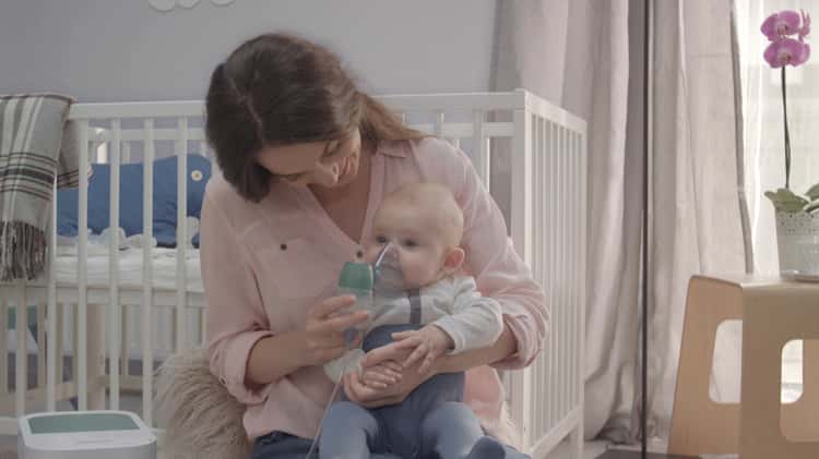 OMRON DuoBaby - Nébuliseur 2 en 1 avec mouche-bébé intégré on Vimeo