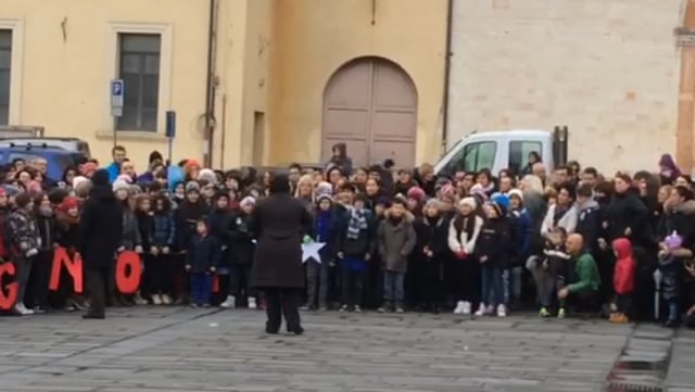 Coro in Piazza San Domenico 21-12-2016