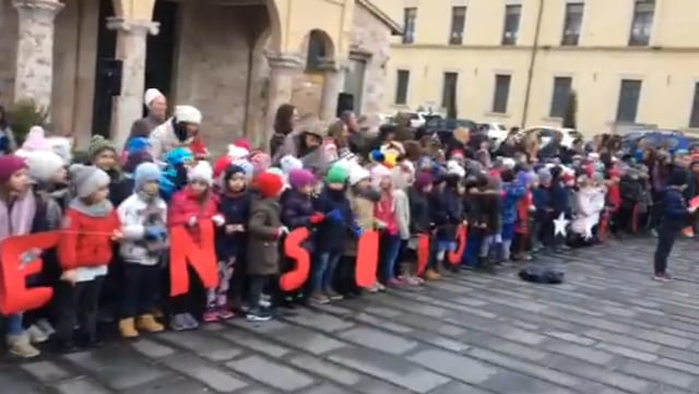 Coro in Piazza San Domenico 21-12-2016