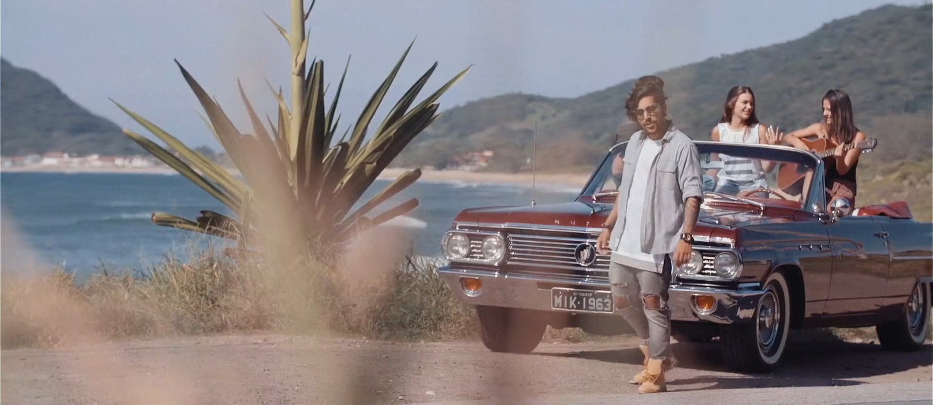 LUCAS ROMEIRO - NA MELHOR (CLIPE OFICIAL) on Vimeo