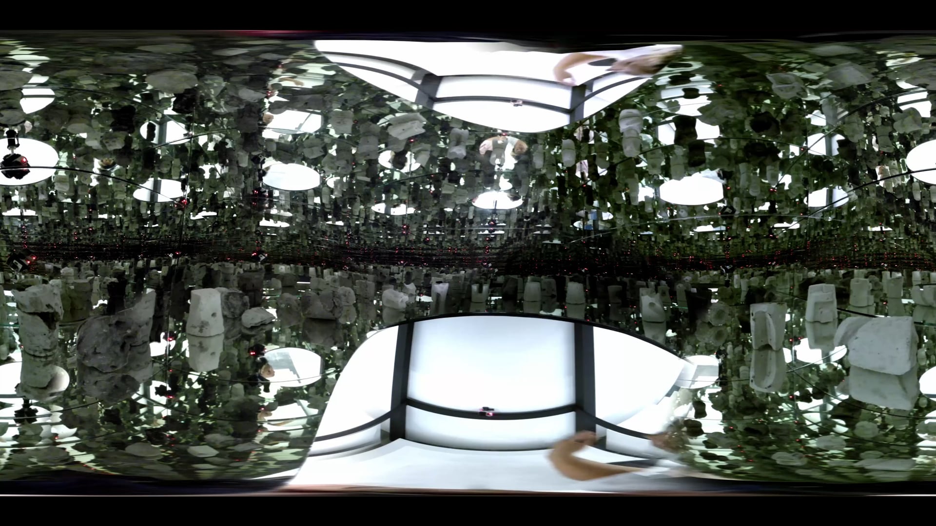 Mise en Abyme (Placed into Abyss, وضع في الهاوية) ii