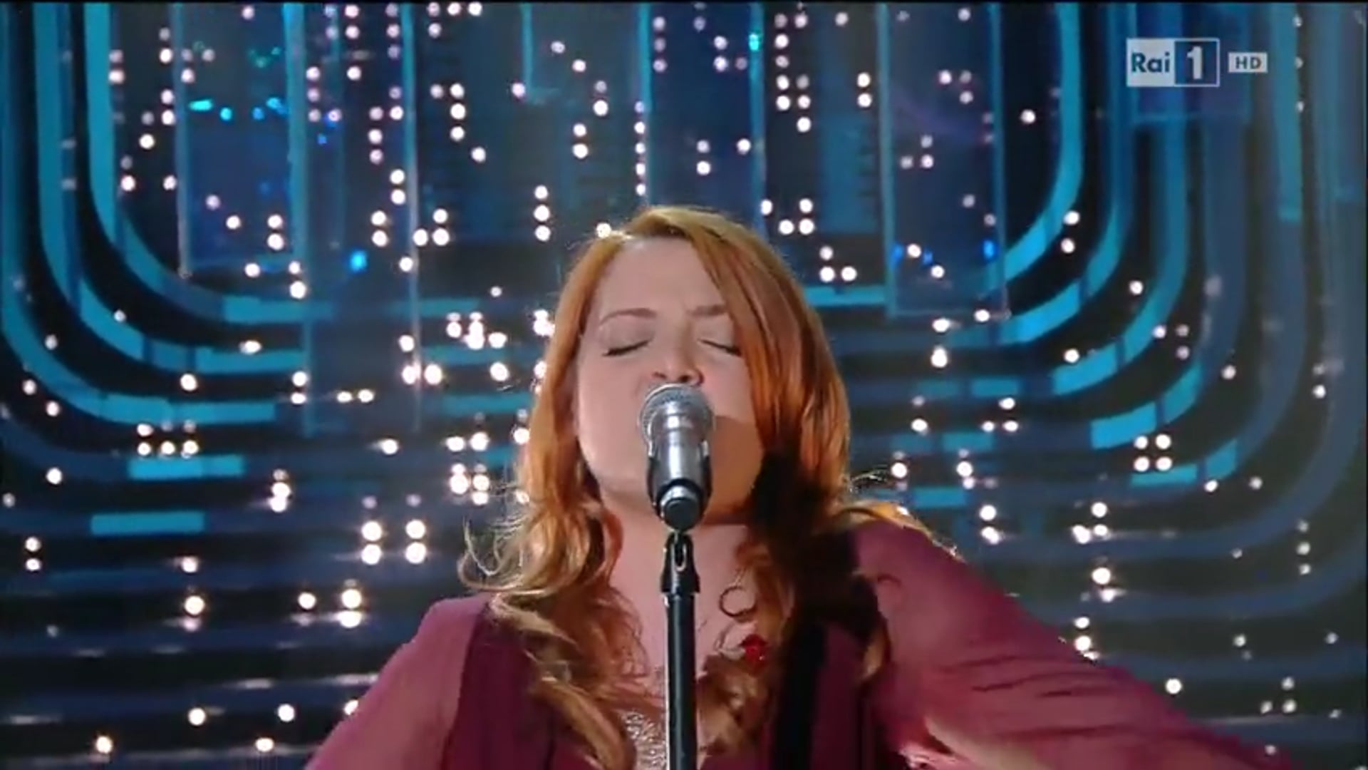 la borsa di una donna Noemi sanremo 2016.  Autori Adami ,Masini, Iammarino