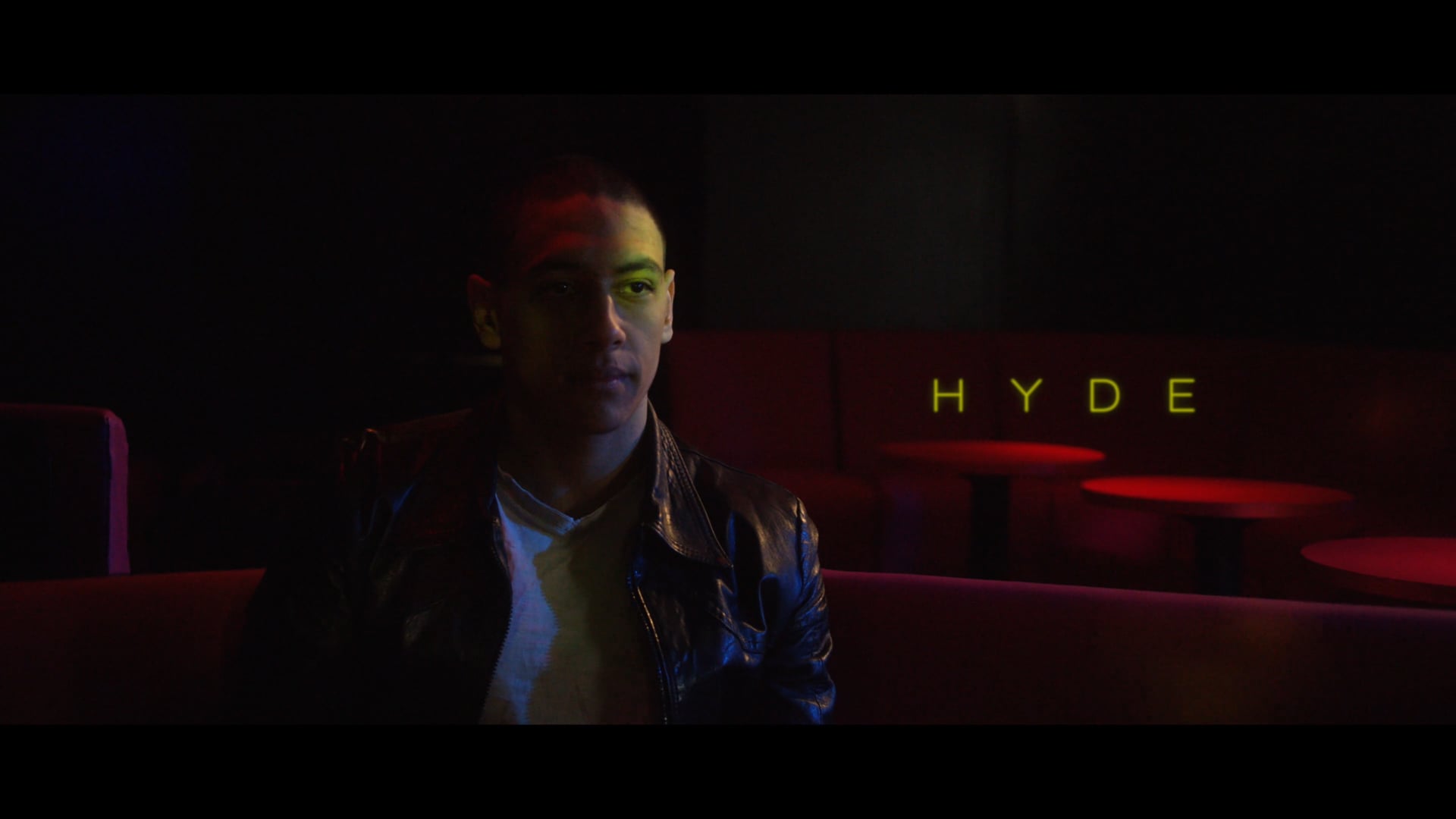 Presque l'Amour - Hyde