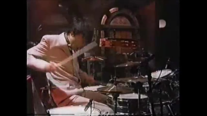 Beck ‎– Devils Haircut‼️ Beck - Devils Haircut (Official Music Video) - YouTube