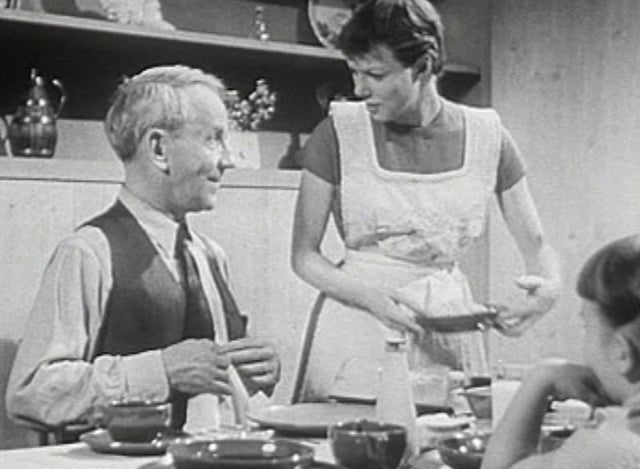 2.26 Clown In A Shoe