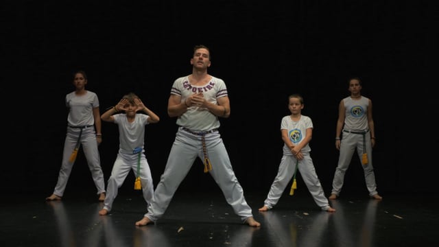 Tesoura Capoeira+