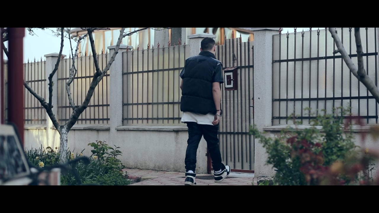 Glorya feat. Balkan - Tablou (Video Oficial)