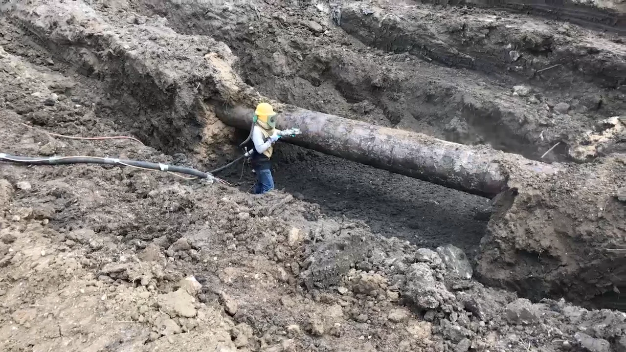 Pipe Gator Sandblasting Trailer Demonstration on Vimeo