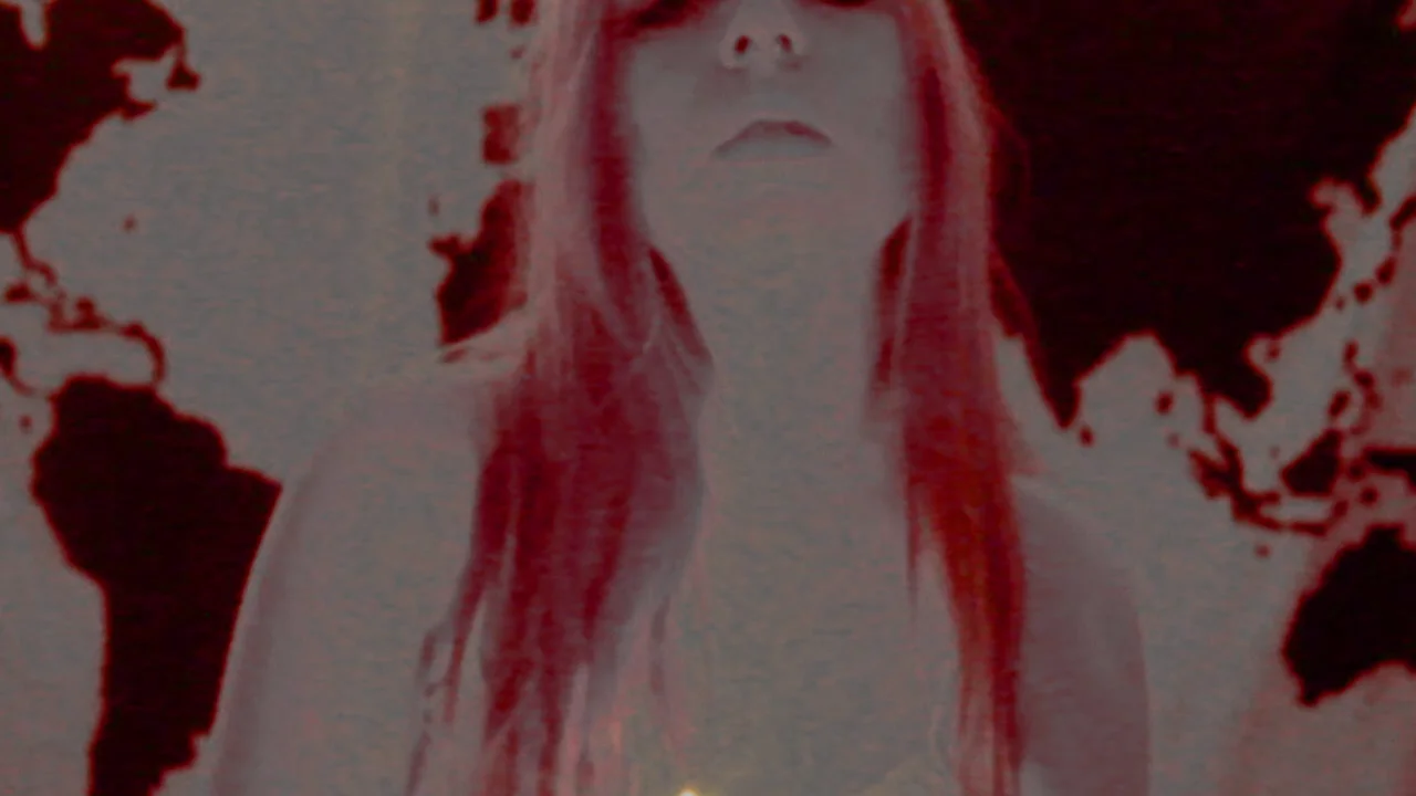 glitter spit witch on Vimeo