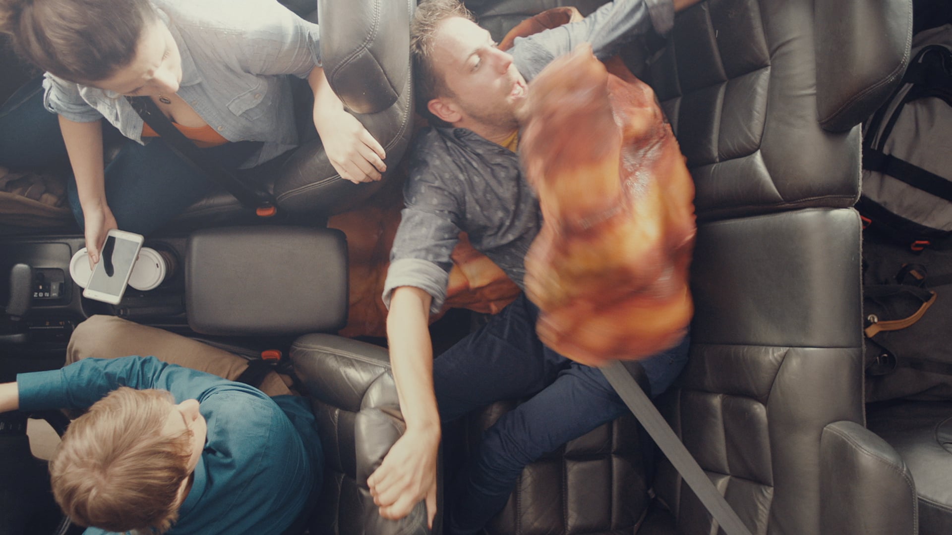 TUMS I CARLAO BUSATO I HUNGRY MAN | GREY