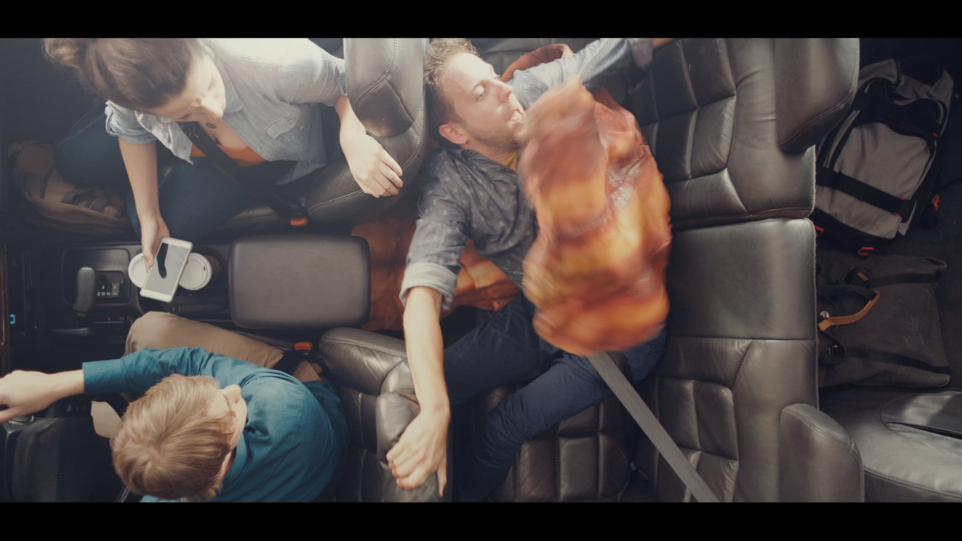 TUMS I CARLAO BUSATO I HUNGRY MAN | GREY