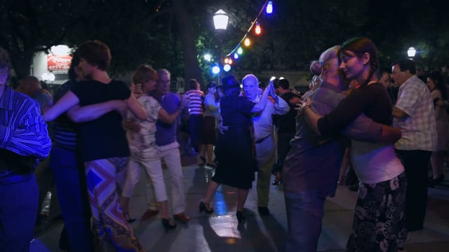 ABRAZO : Installation vidéographiques immersives:  ¿Quiere bailar, Milonga_Dorego-2