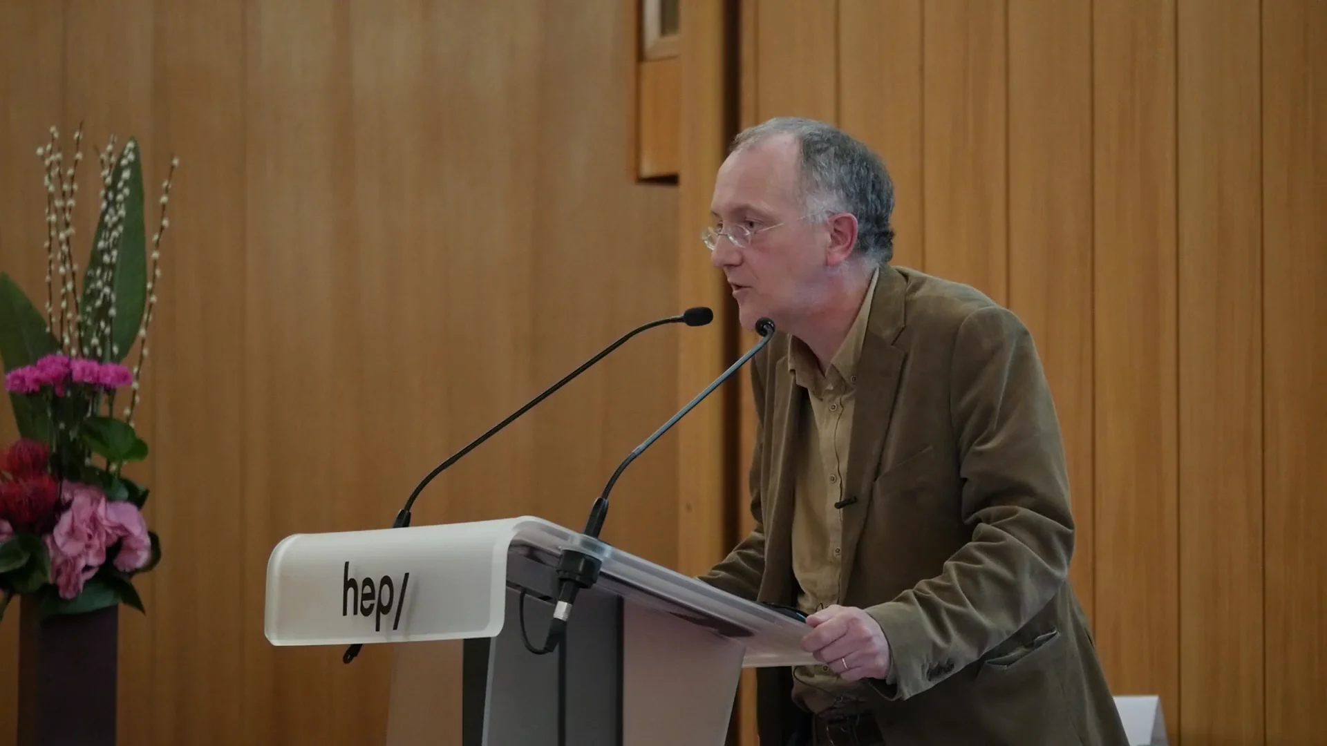 Jean-Louis Dufays: La lecture litt&eacute;raire et ses pratiques. Du d&eacute;voilement progressif au d&eacute;bat interpr&eacute;tatif