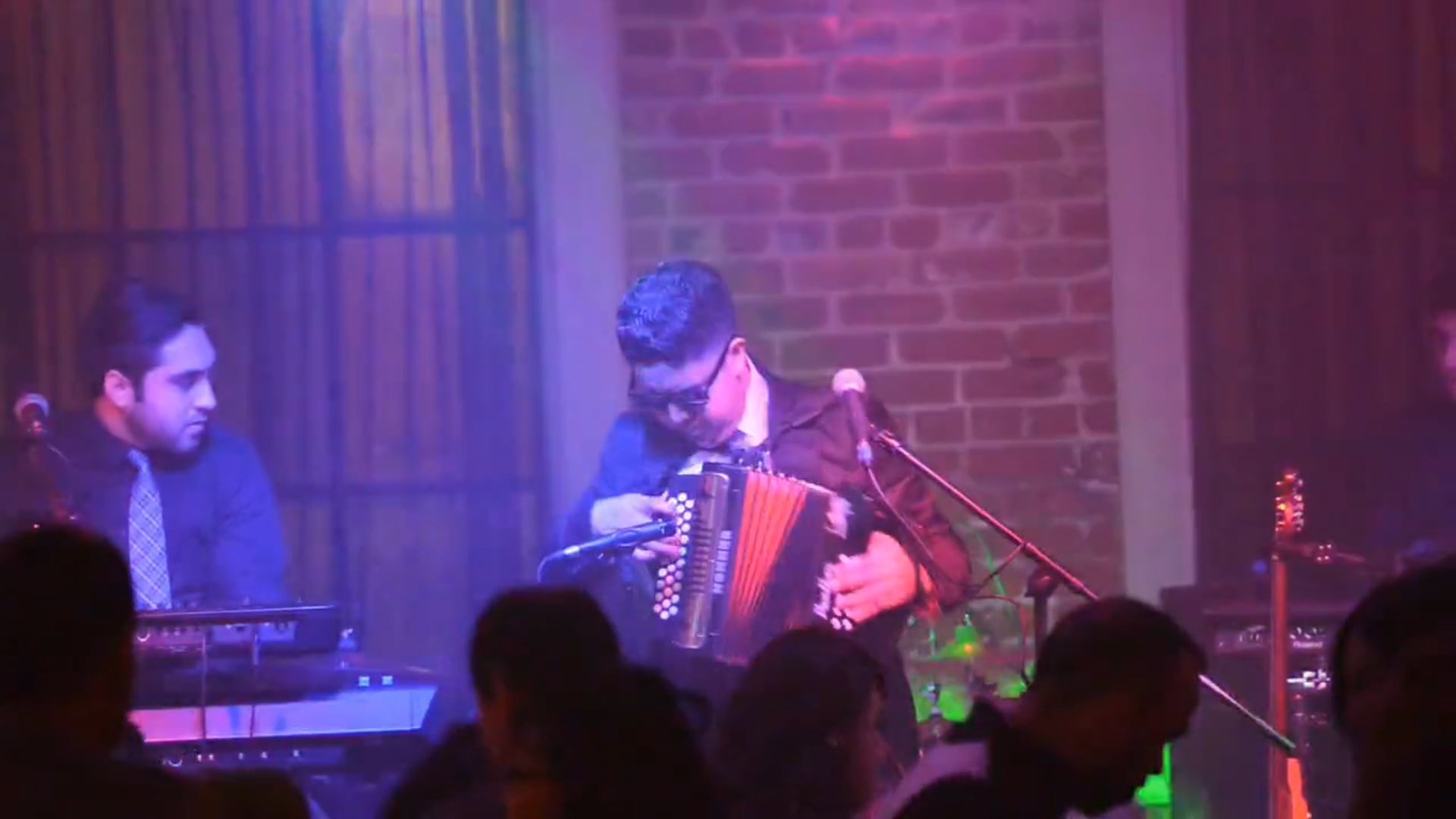 Promotional video thumbnail 1 for La Marcha