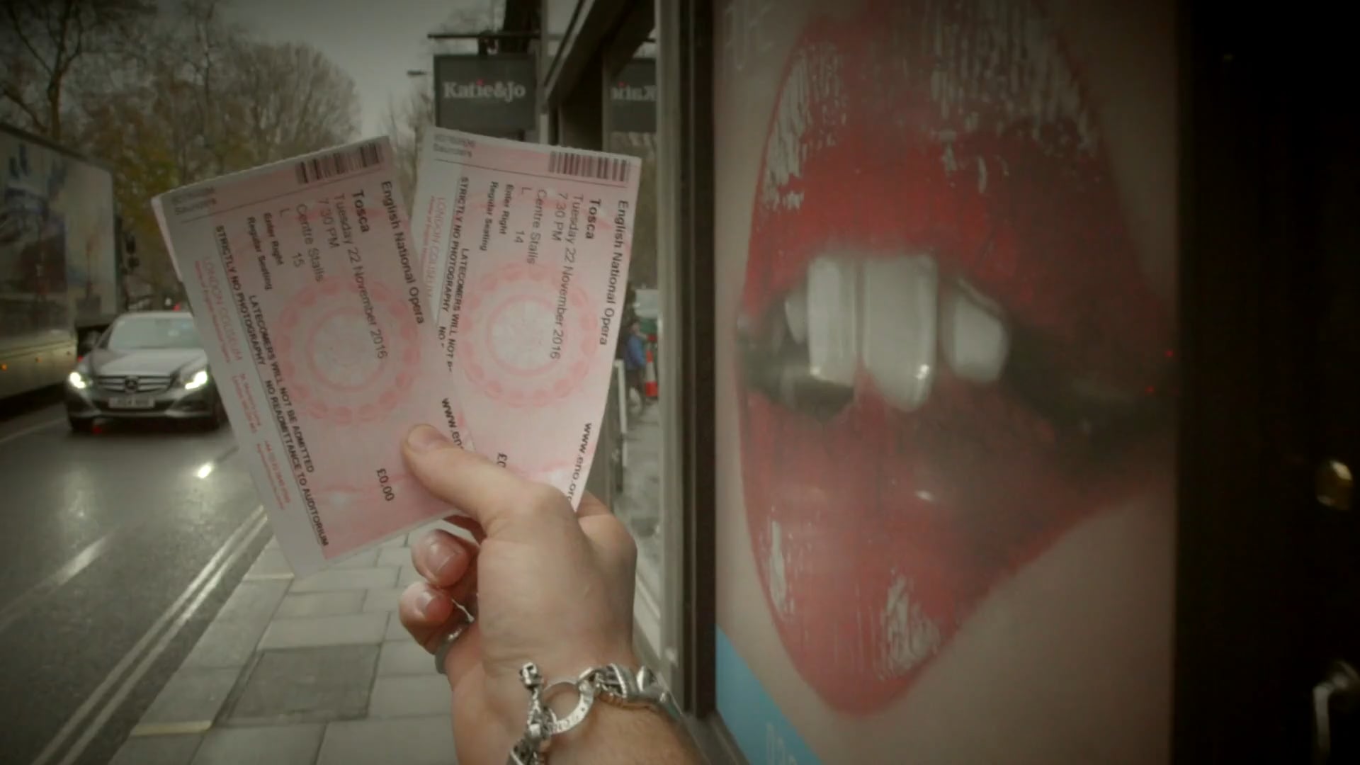 WeDo (formally Pitchit) Plus One advert