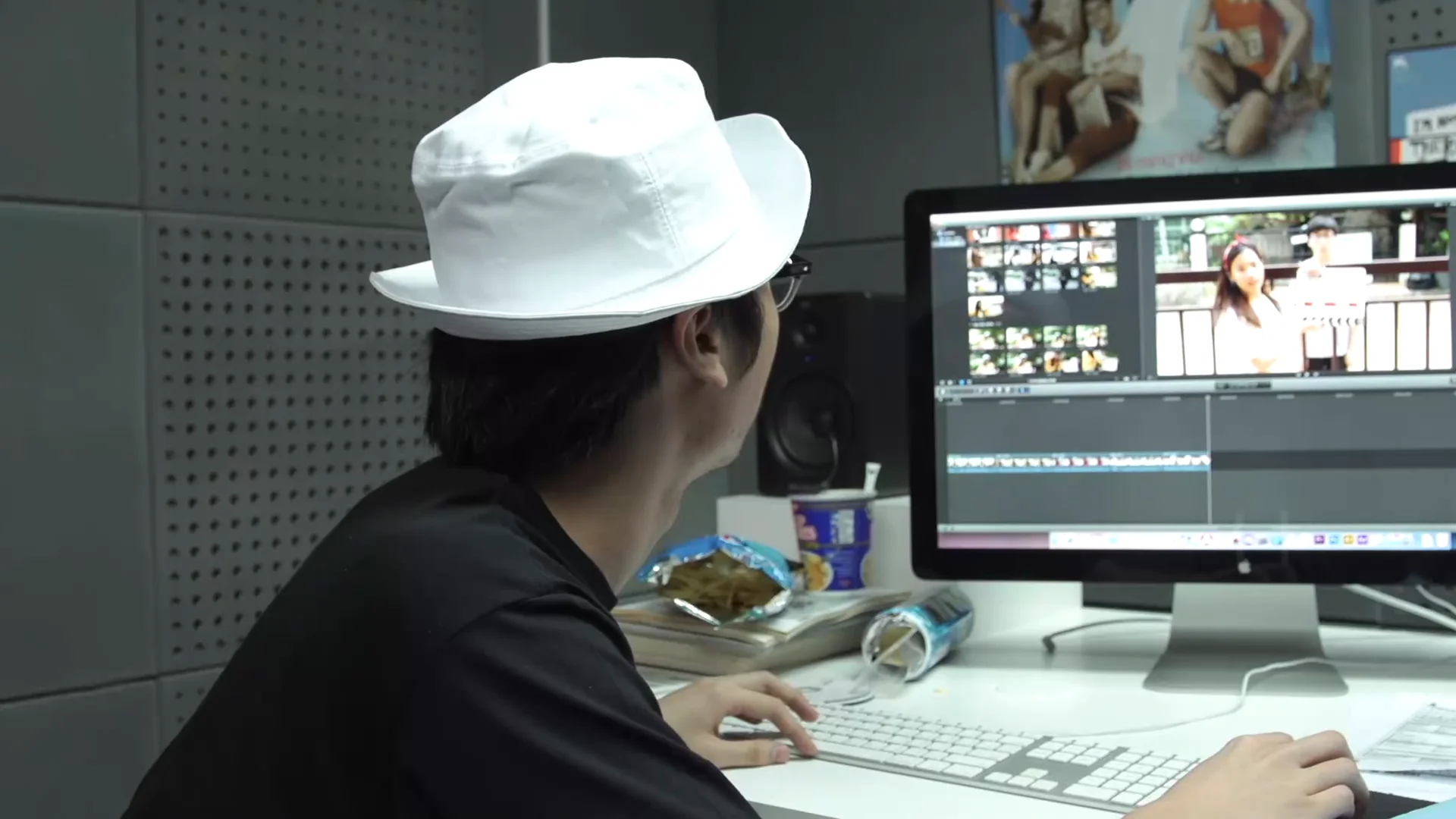 mos' intro on Vimeo