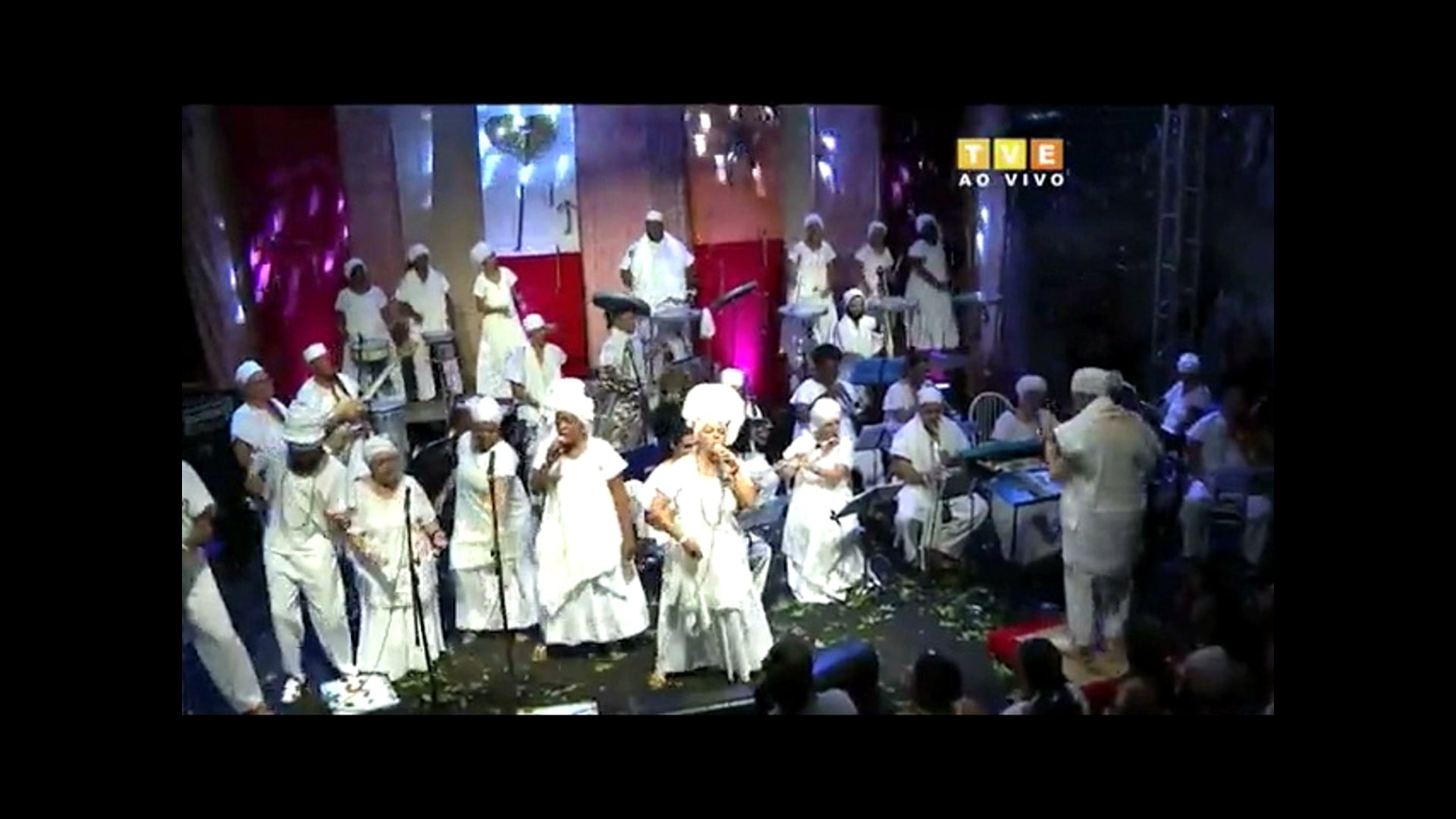 Treemonisha's "Um verdadeiro slow drag" live in Bahia and  TVE Brasil.