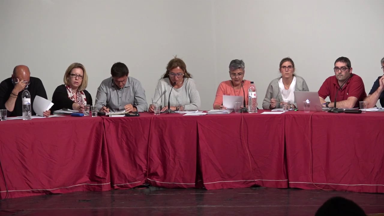 Ple municipal 26 de maig 2016 punt2 ( part 1)