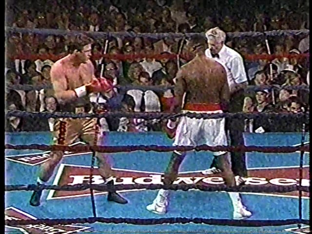 Larry Holmes vs Rocky Pepeli on Vimeo