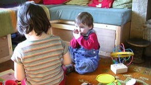What does a secure attachment relationship look like? thumbnail