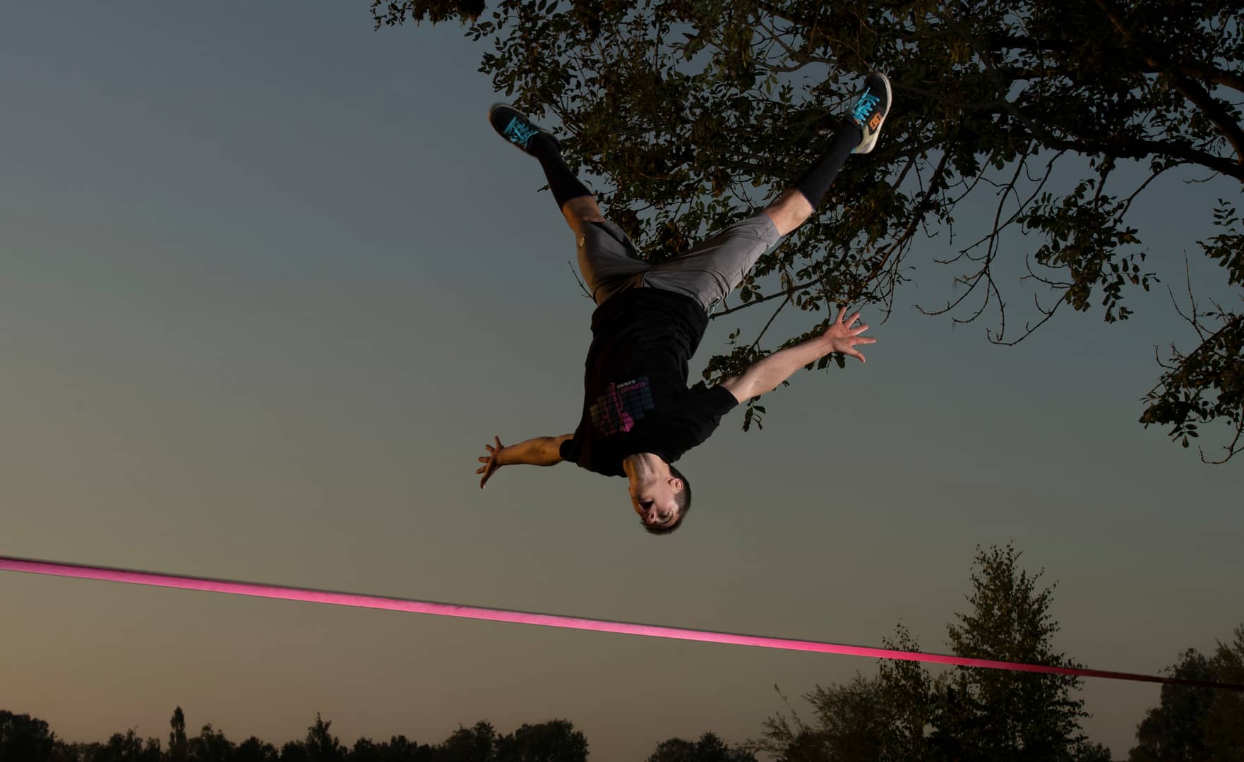 Slackline Show Unique Showacts by FOGELKAISER on Vimeo