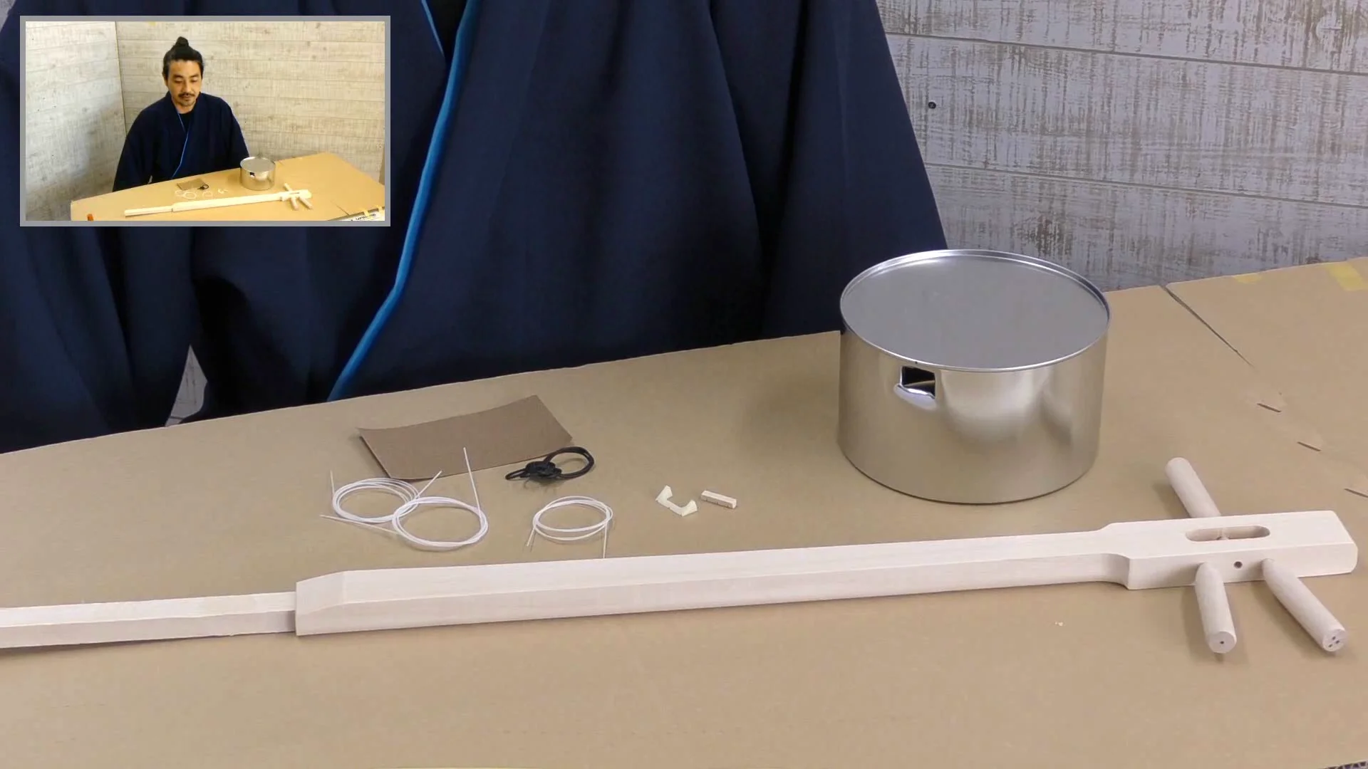 カンカラ三線手 作りキット Bセット【教本・バチ・チューナー】 + E