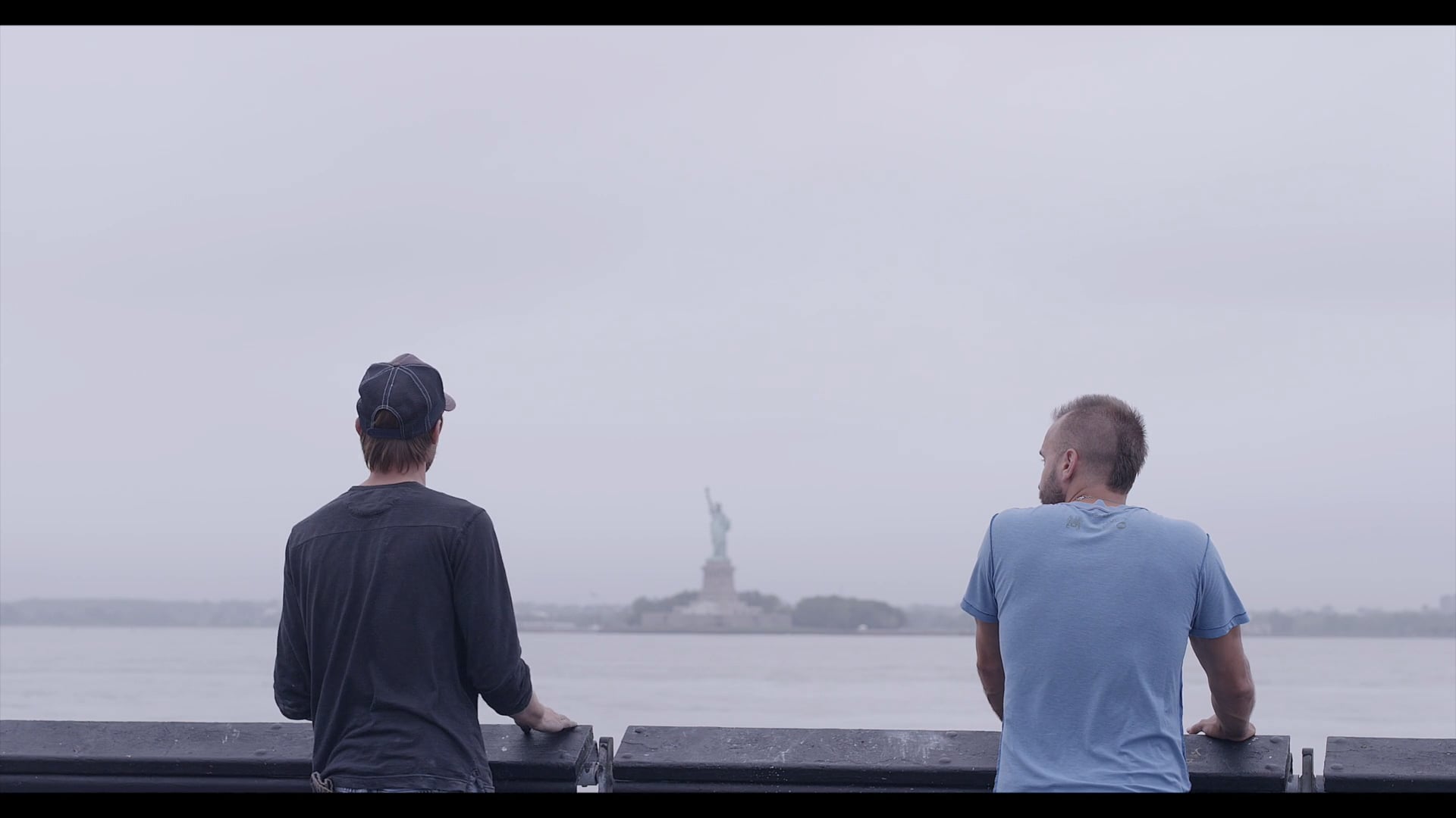 MONUMENTAL