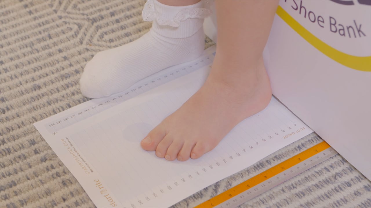 How to Measure Your Children's Feet at Home