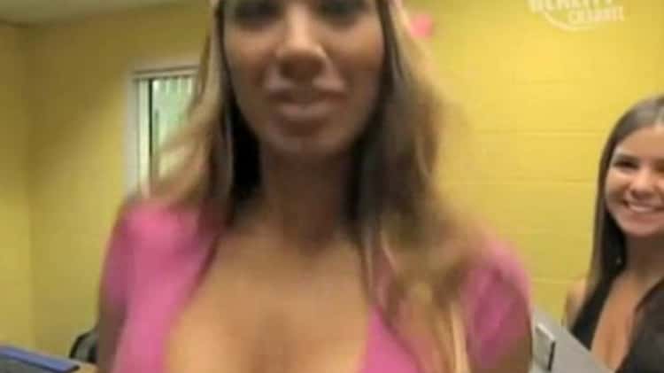 Traci Bingham Bouncing Breasts on Vimeo