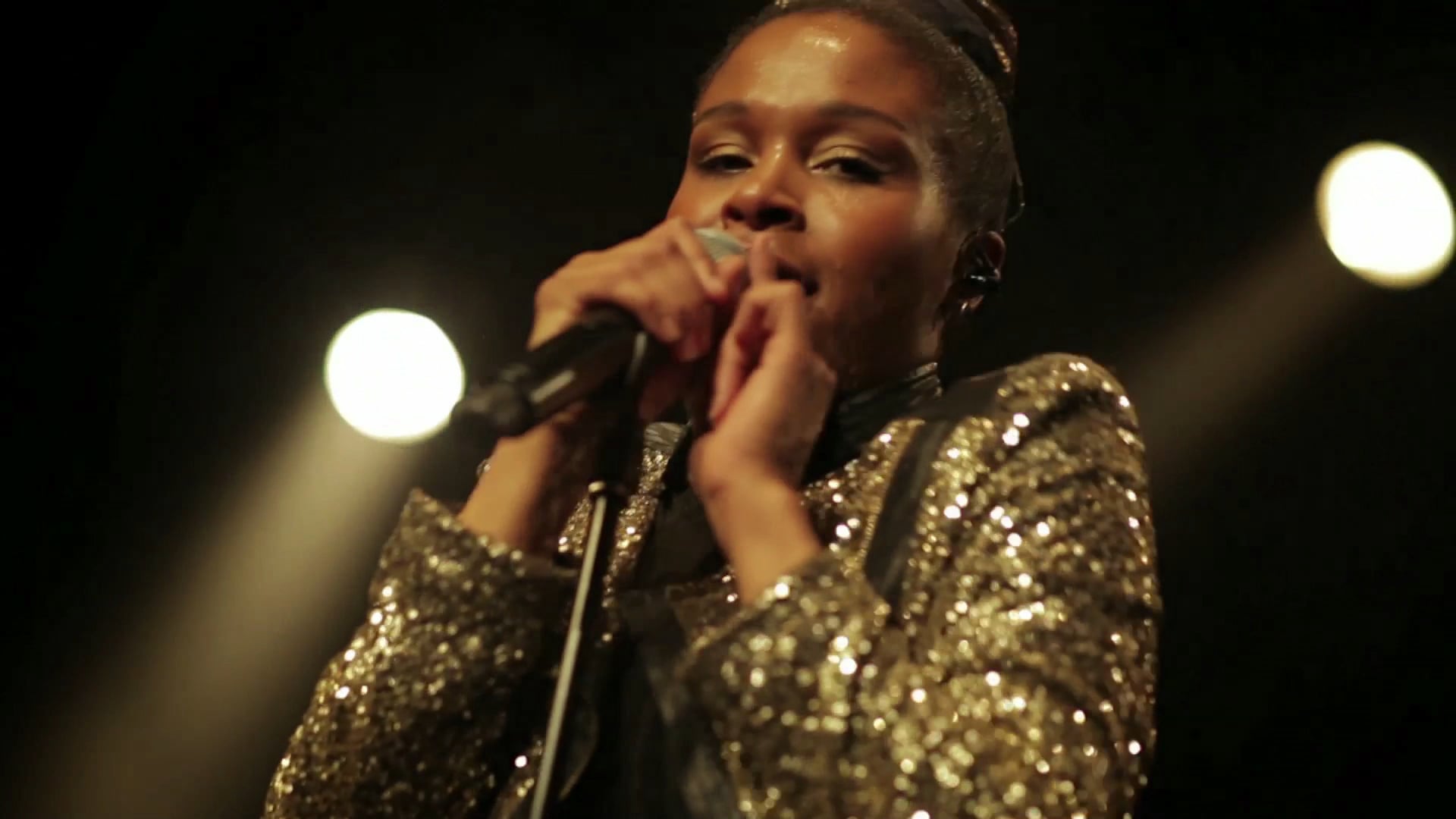 Mr. Music | Party is On