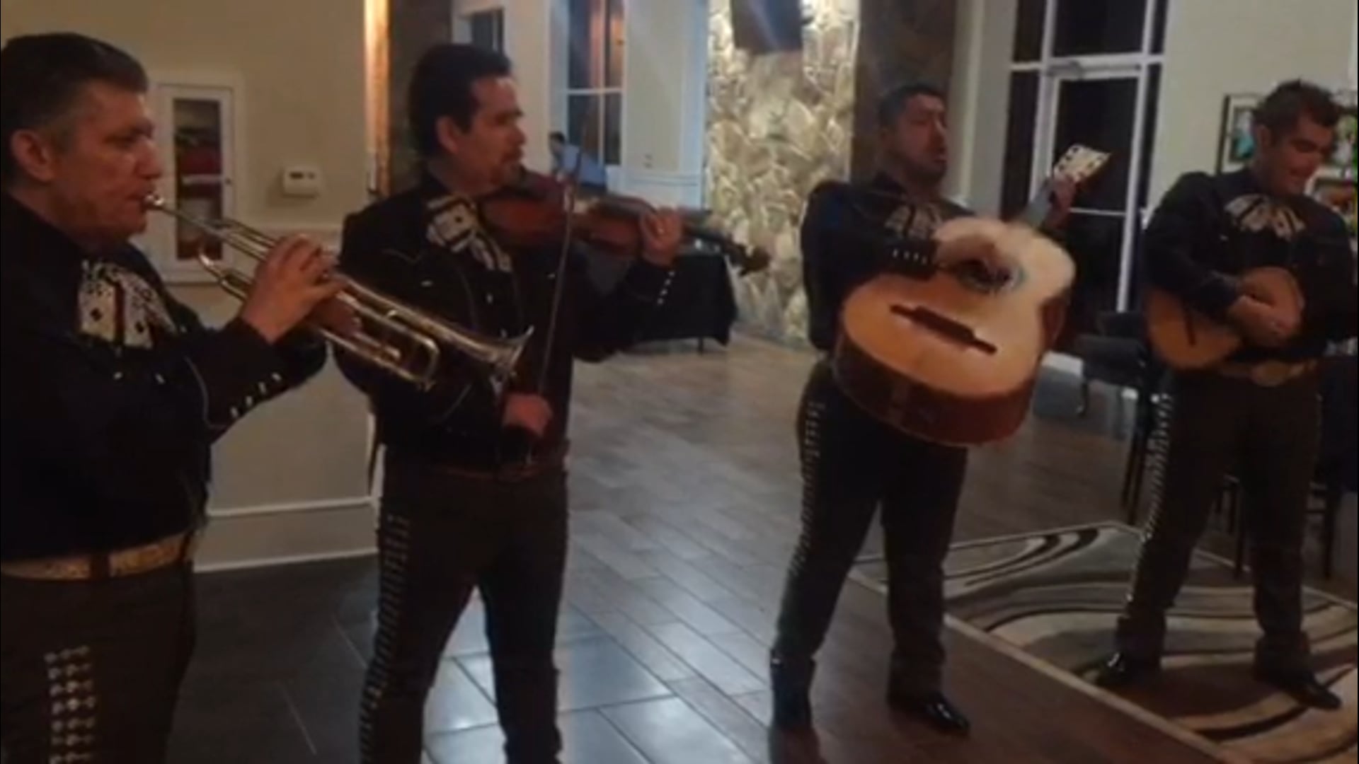 Promotional video thumbnail 2 for Mariachi Guadalupe