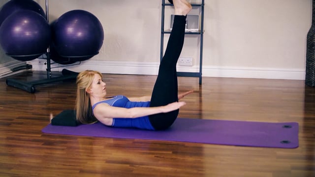 Pilates Pelvic Floor Strengthening Exercises (15-Minute At Home Workout) -  PILATESBODY by Kayla