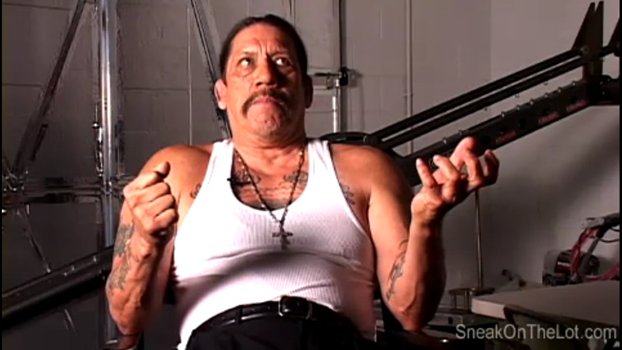 Q18_actingOnGreenScreen