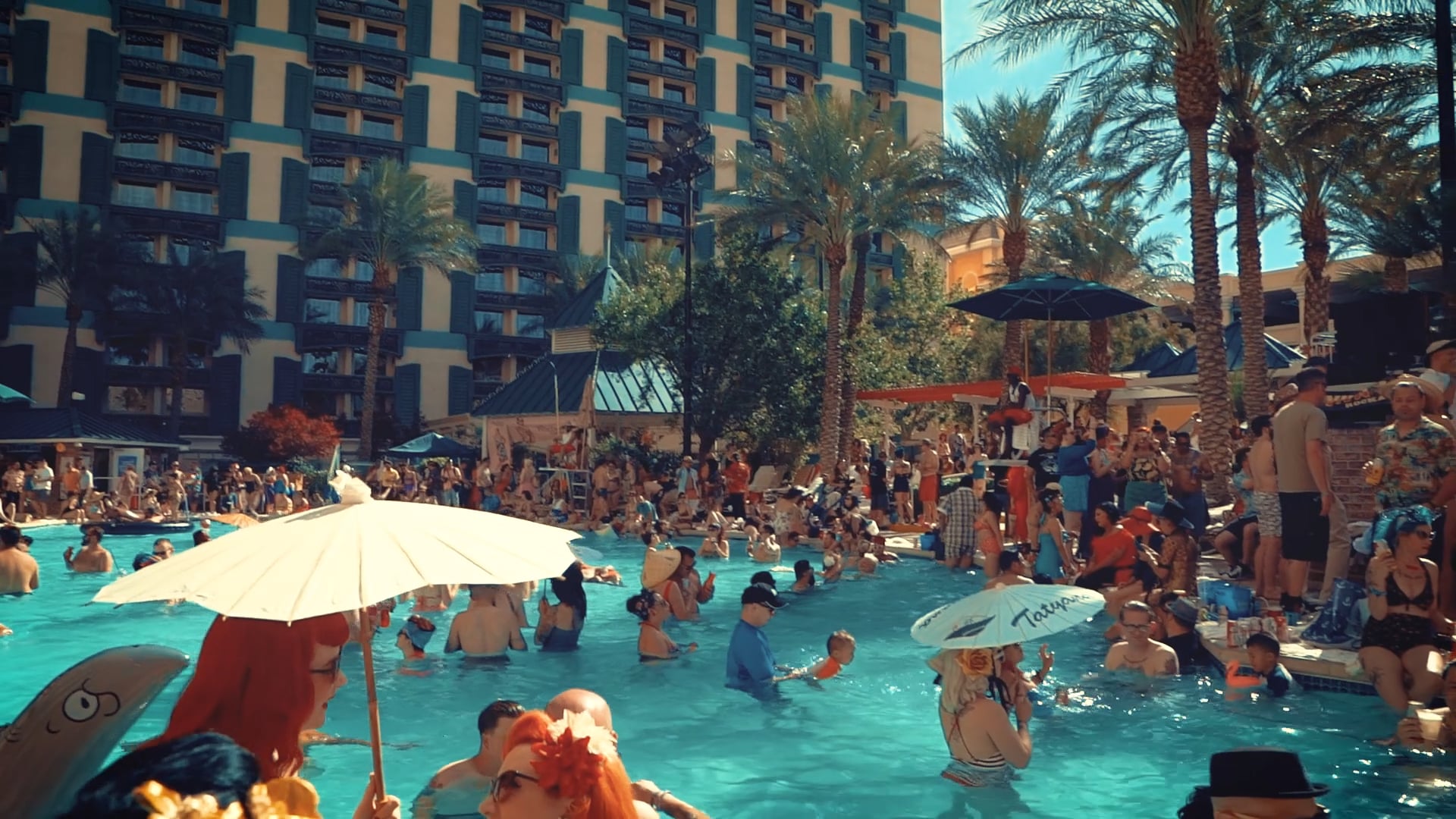 Viva Las Vegas Rockabilly Weekend - 30-sec - Pool Party // Lemonlight