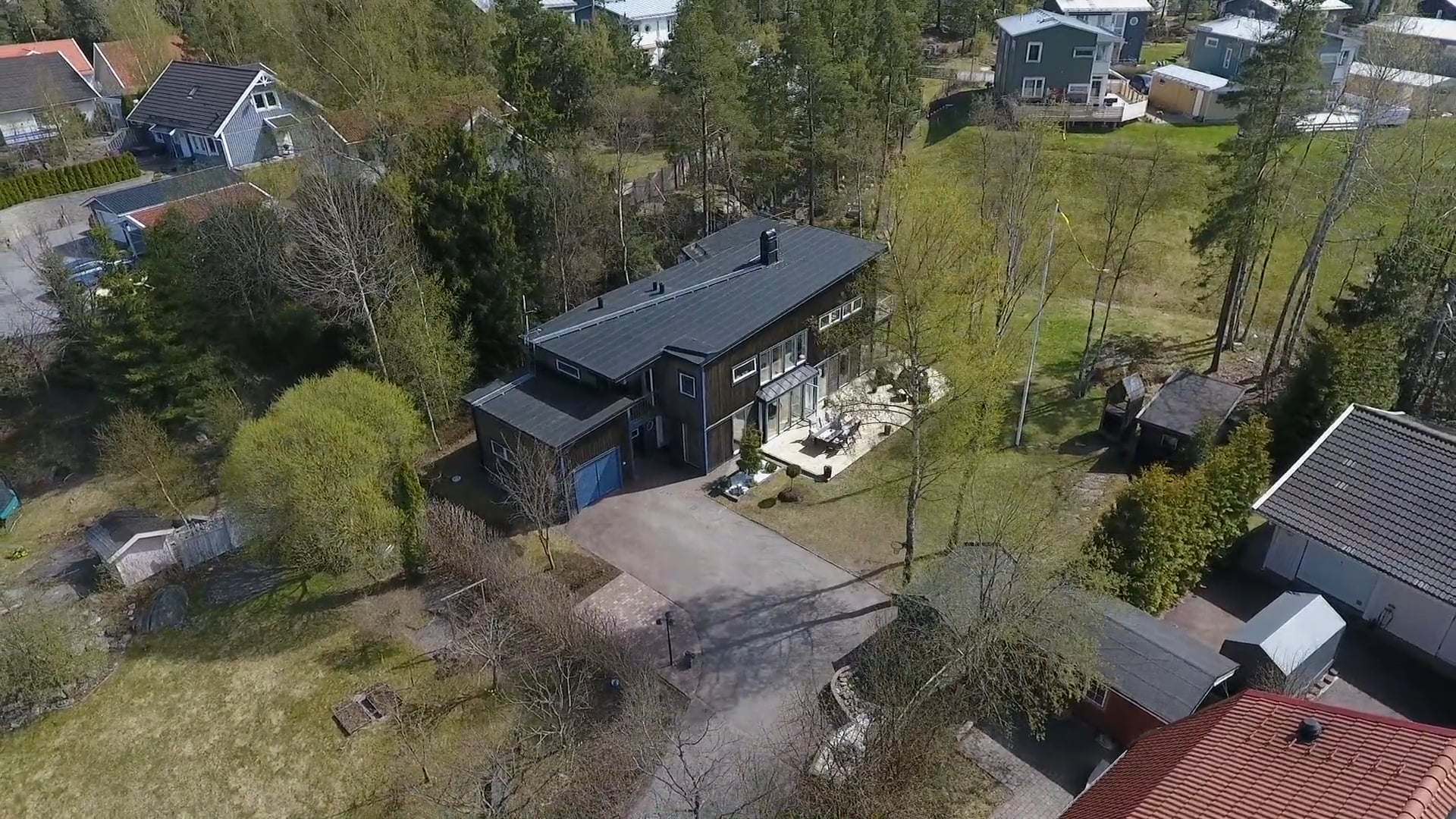 Apelvägen 13 - Mäklarhuset i Älta on Vimeo