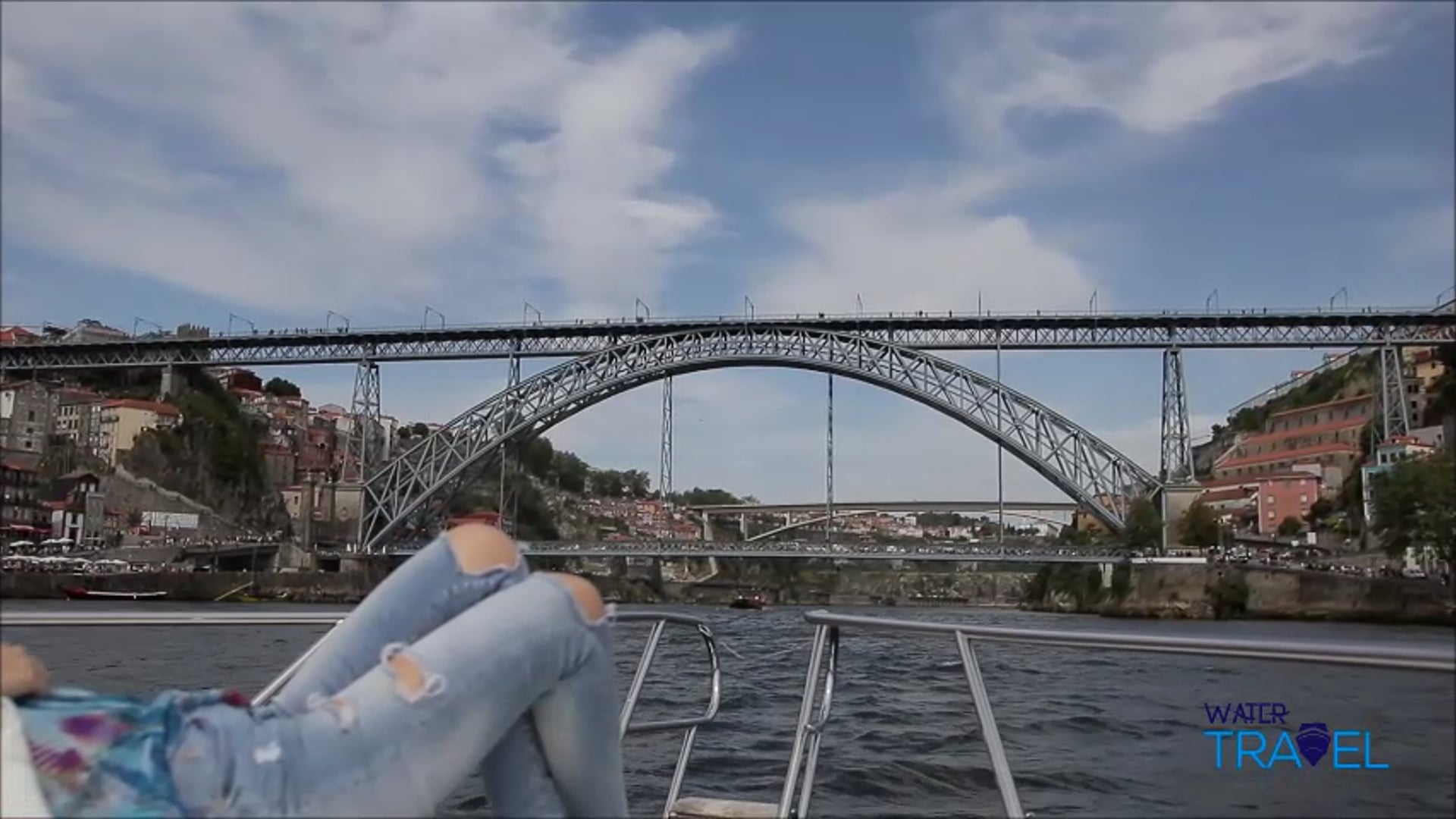 Videoclip Water Travel