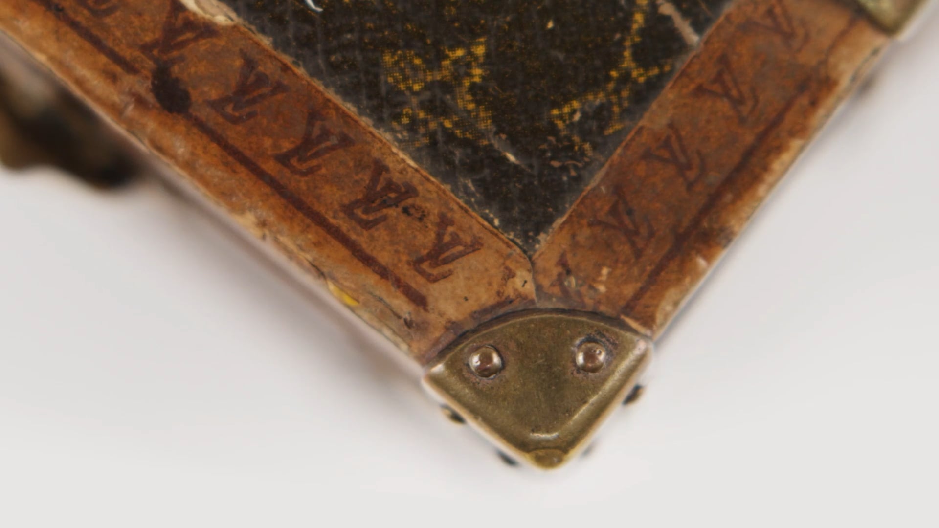 LOUIS VUITTON / MALLE Fleurs