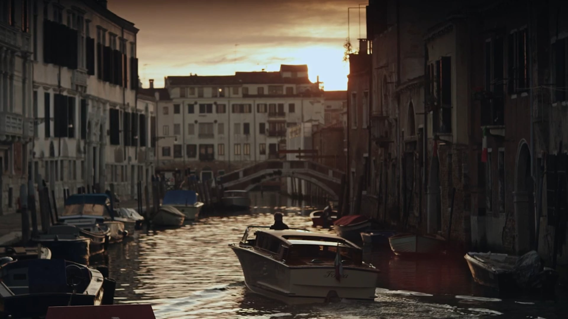 LOUIS VUITTON / Taxi Venice