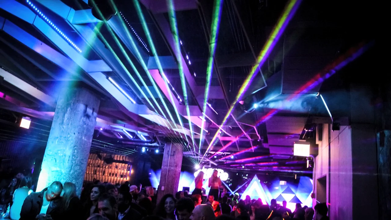 фотоотчет UNDERGROUND CLUB в Алматы Лучший фотопортал Алматы -(PAPARAZZI CLUB